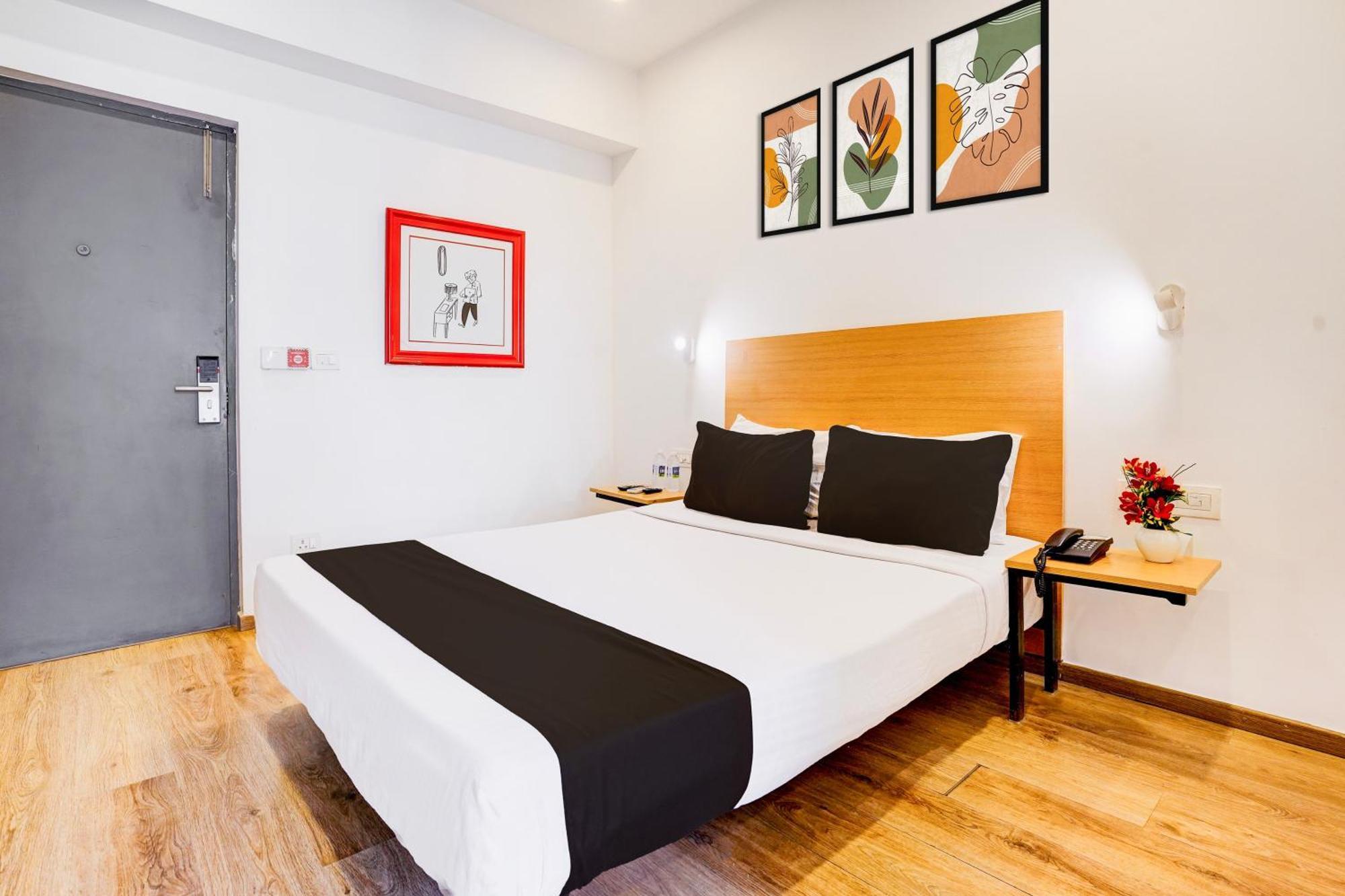 Super Townhouse Khar The Unicontinental Hotell Mumbai Exteriör bild