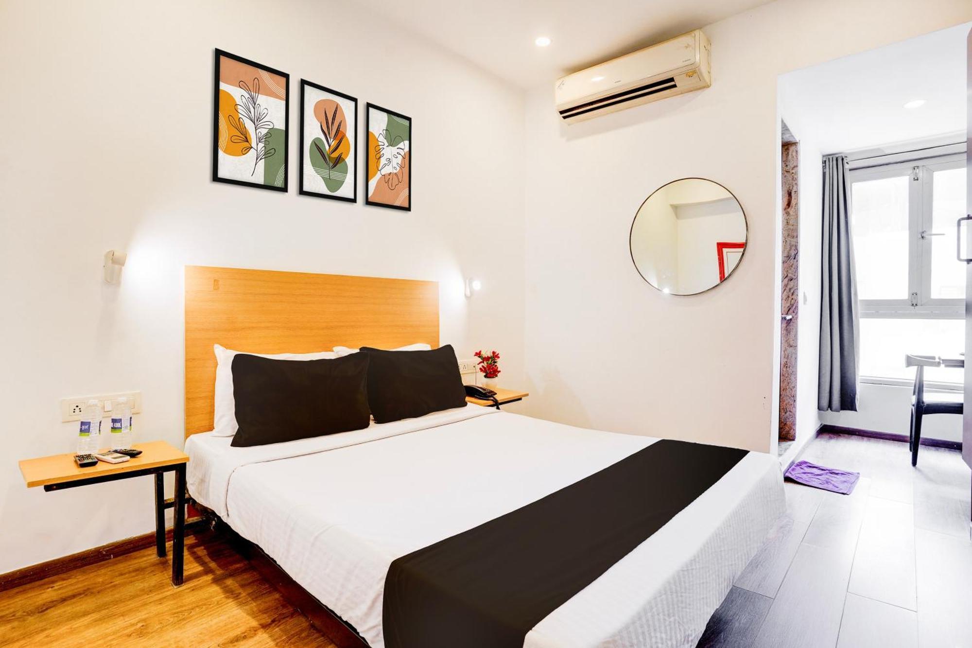 Super Townhouse Khar The Unicontinental Hotell Mumbai Exteriör bild