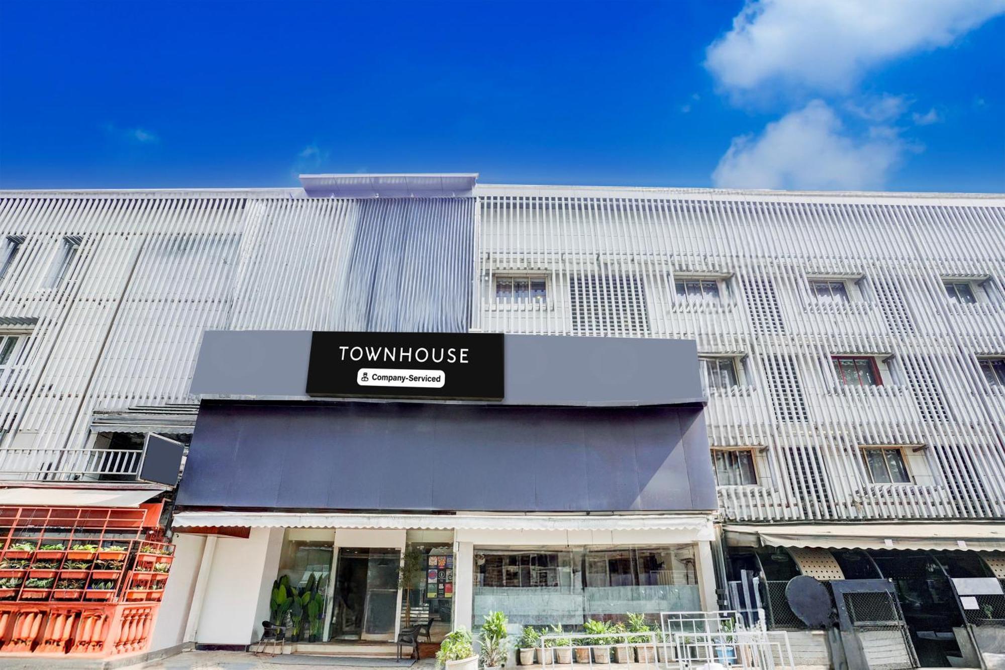 Super Townhouse Khar The Unicontinental Hotell Mumbai Exteriör bild